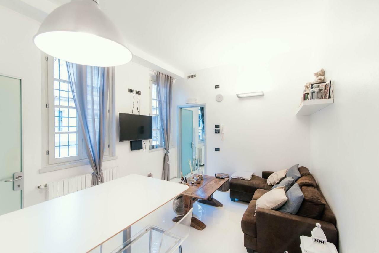 Giovio Loft - The House Of Travelers Appartement *