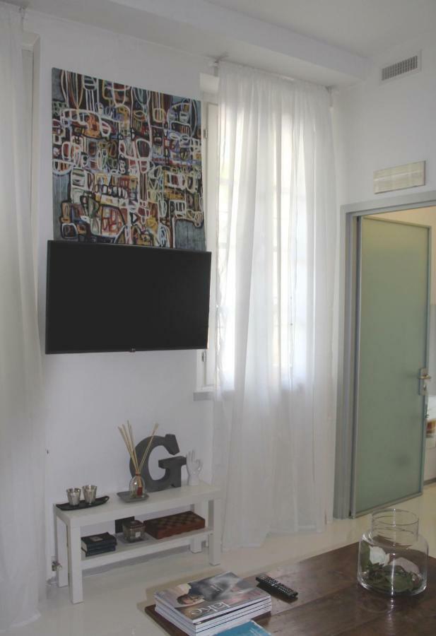 Giovio Loft - The House Of Travelers Appartement *
